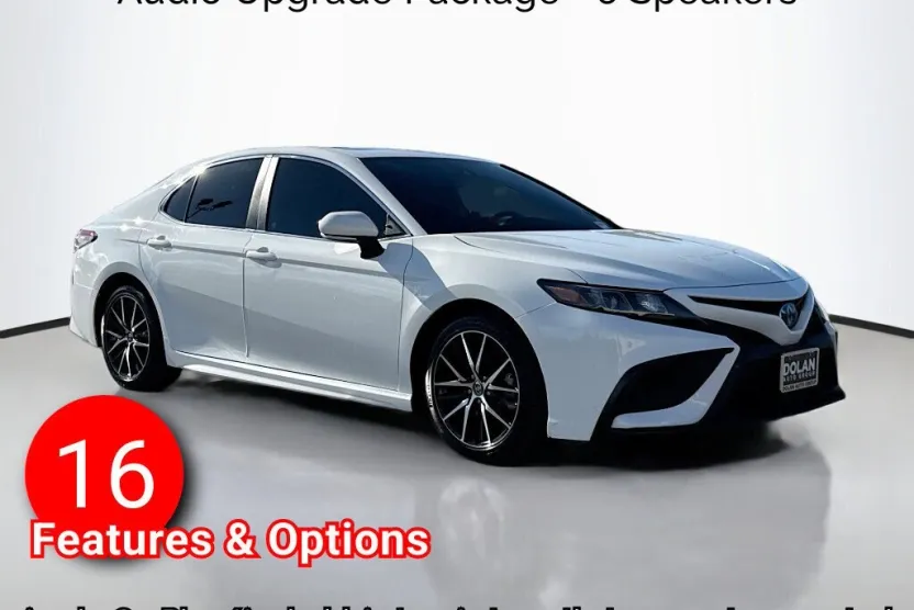 2023 Toyota Camry Hybrid SE photo 1
