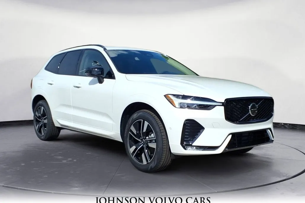 2026 Volvo XC60 B5 Plus photo 1