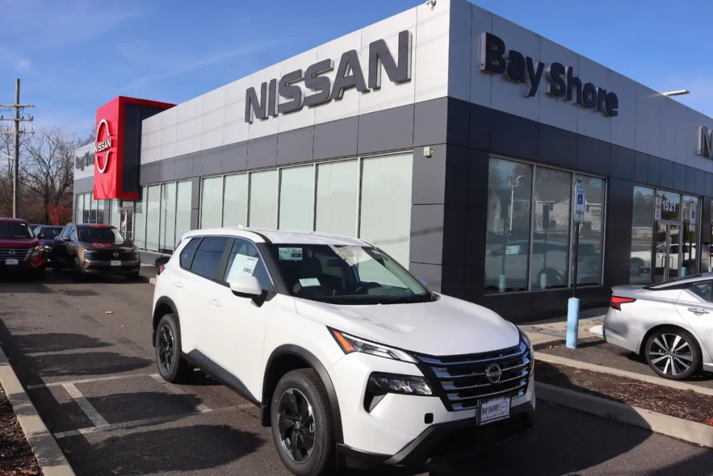 2025 Nissan Rogue SV photo 1
