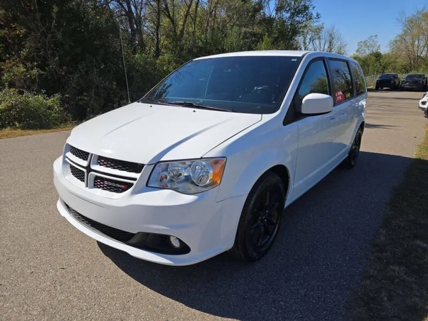 2020 Dodge Grand Caravan GT photo 1