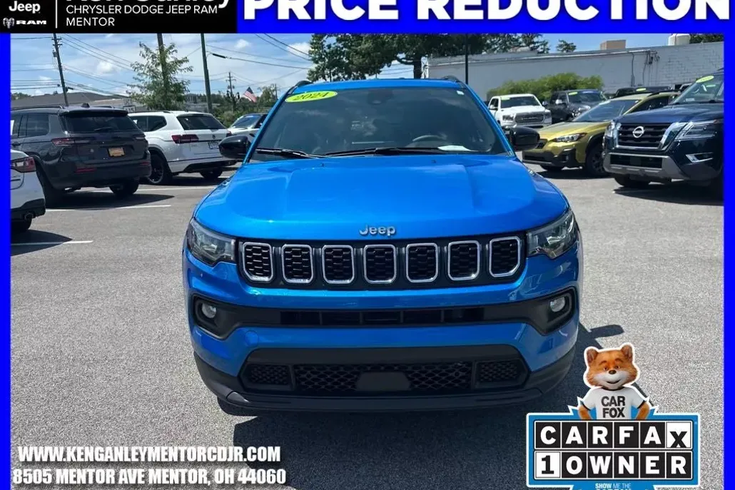 2024 Jeep Compass Latitude Lux photo 1