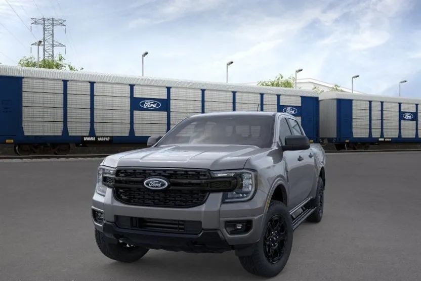 2025 Ford Ranger XLT photo 1