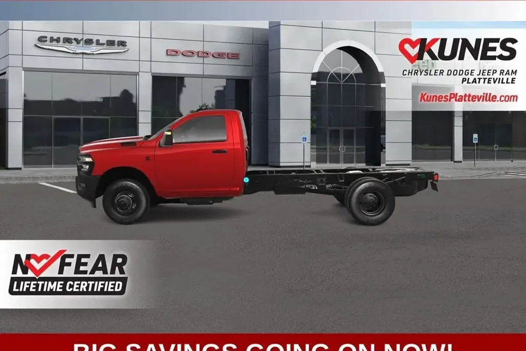 2025 Ram 3500 Tradesman photo 1