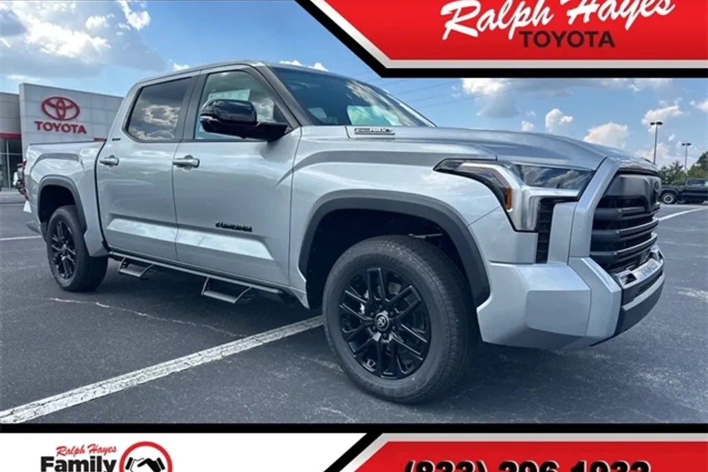 2026 Toyota Tundra Limited CrewMax photo 1