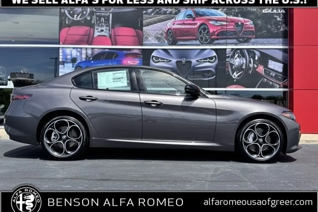 2025 Alfa Romeo Giulia SPRINT photo 1