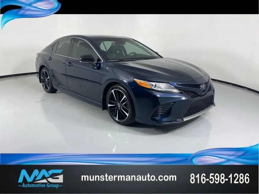 2020 Toyota Camry XSE photo 1