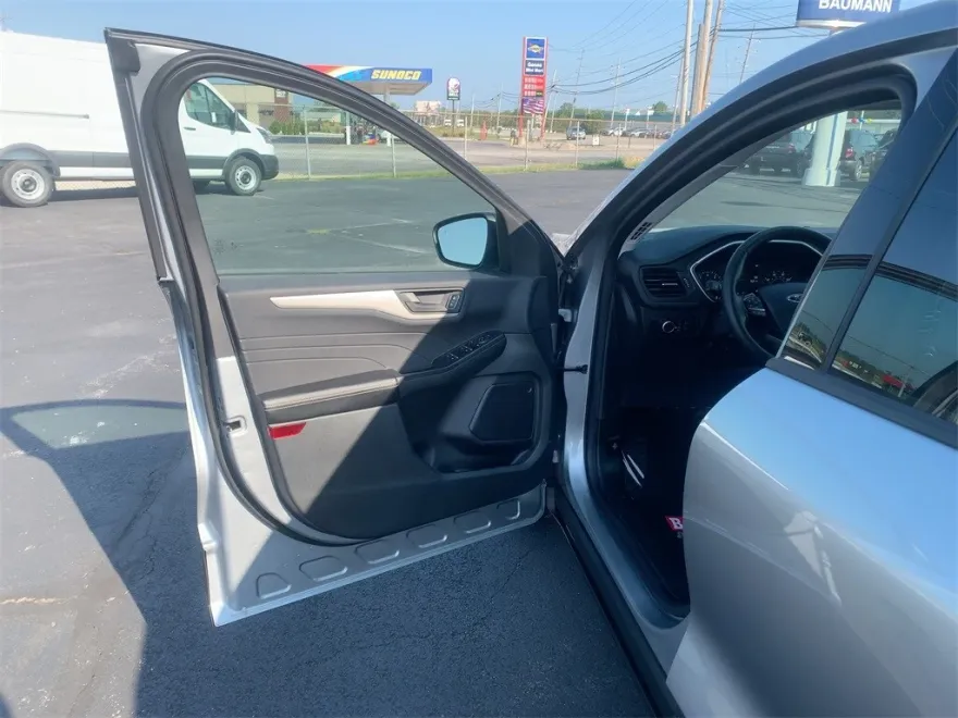 2022 Ford Escape SE photo 1