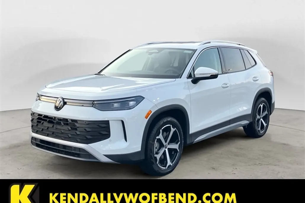 2025 Volkswagen Tiguan SE photo 1