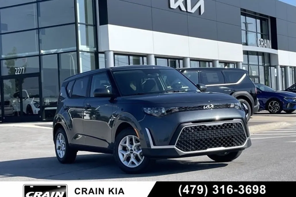 2025 Kia Soul S photo 1