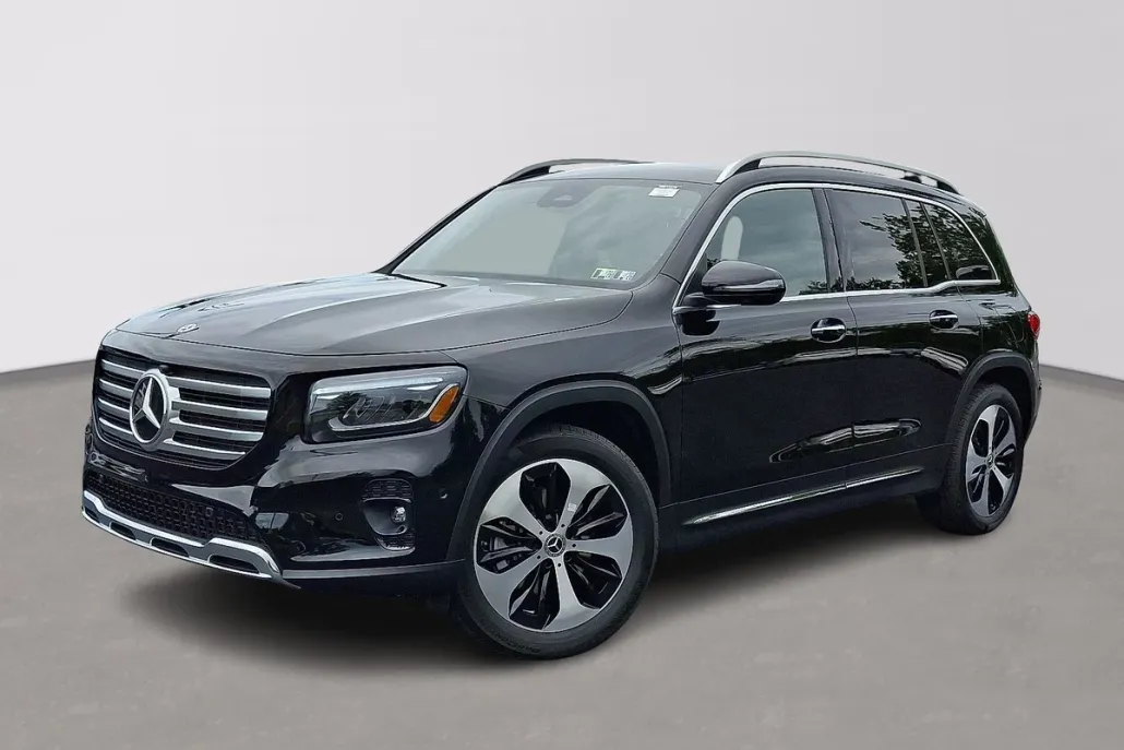2025 Mercedes Benz GLB 250 4MATIC photo 1