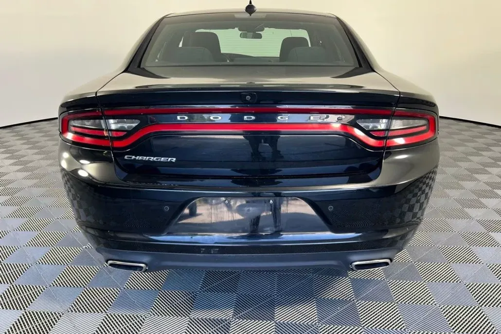 2023 Dodge Charger SXT photo 1