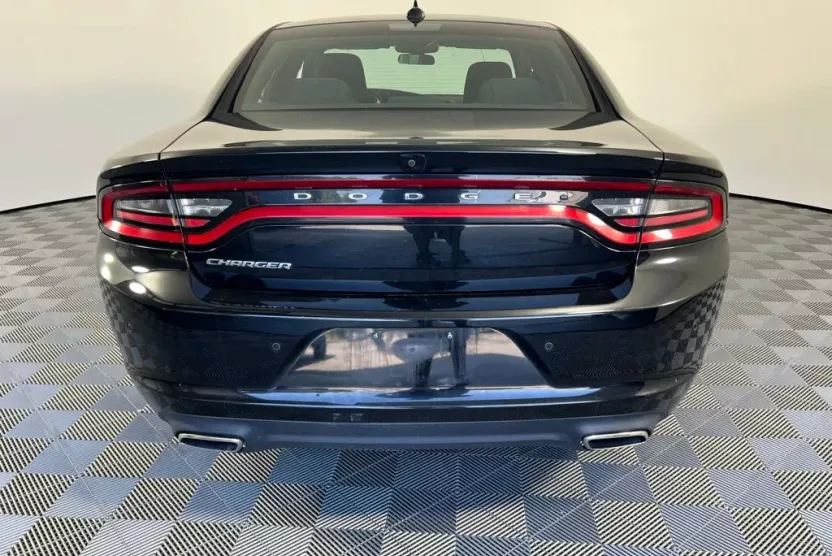 2023 Dodge Charger SXT photo 1