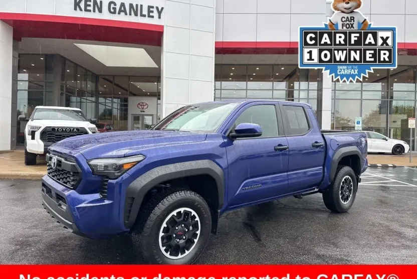 2024 Toyota Tacoma TRD Off-Road photo 1