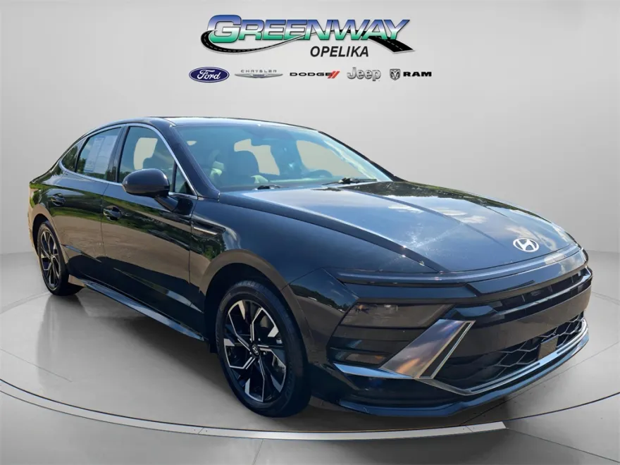 2024 Hyundai Sonata SEL photo 1