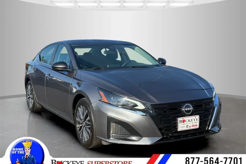 2024 Nissan Altima 2.5 SV photo 1