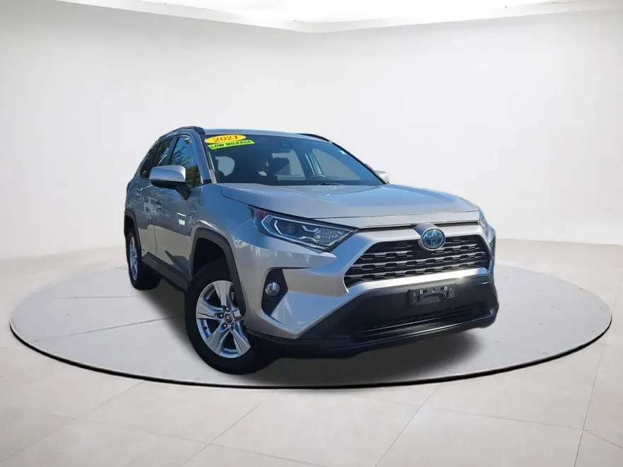 2021 Toyota RAV4 Hybrid XLE photo 1