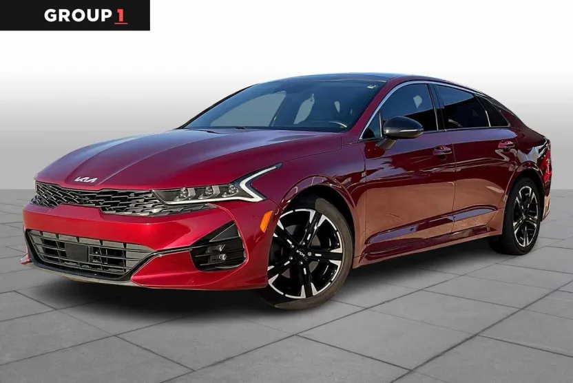 2023 Kia K5 GT-Line photo 1