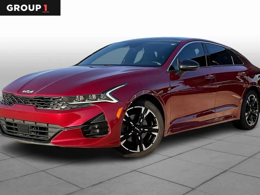 2023 Kia K5 GT-Line photo 1