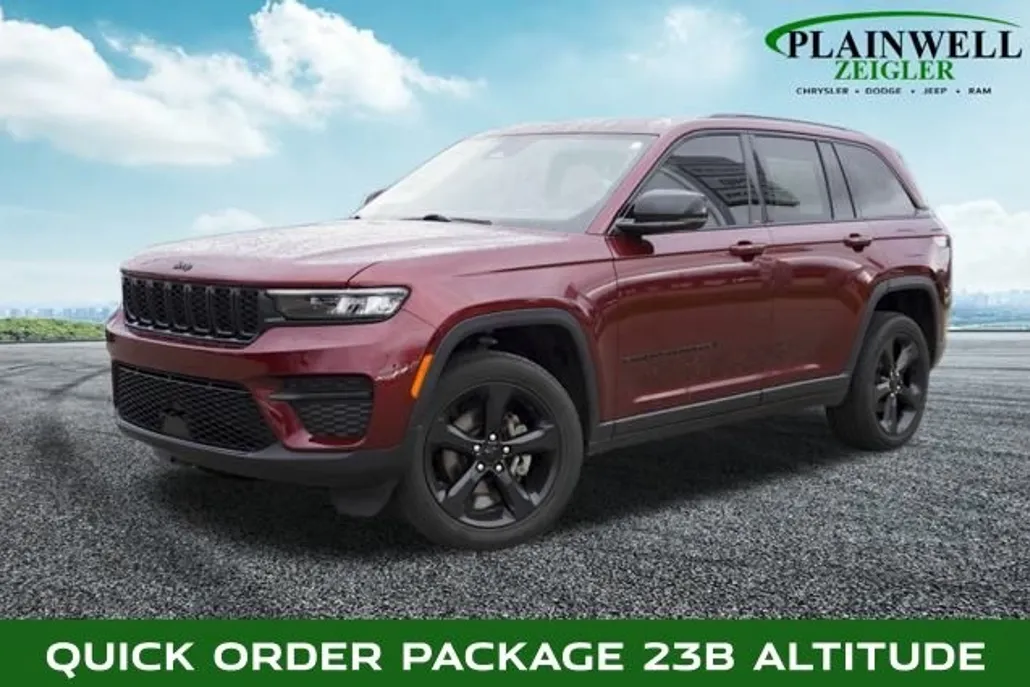 2023 Jeep Grand Cherokee Altitude photo 1
