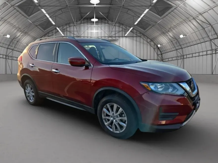 2019 Nissan Rogue SV photo 1