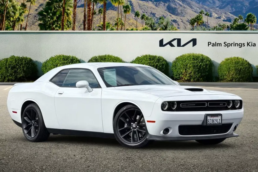 2021 Dodge Challenger GT photo 1