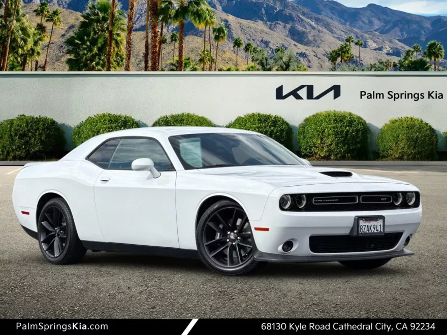 2021 Dodge Challenger GT photo 1