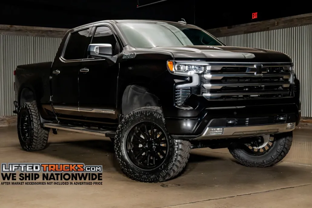 2023 Chevrolet Silverado 1500 High Country photo 1
