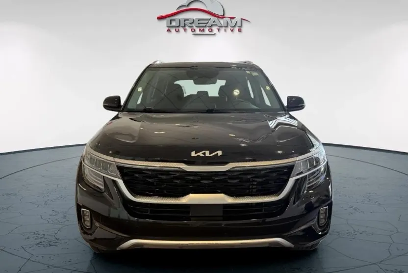 2023 Kia Seltos SX photo 1