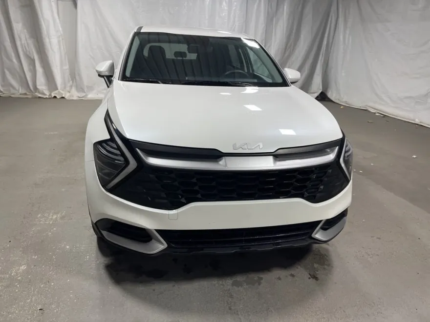 2024 Kia Sportage LX photo 1