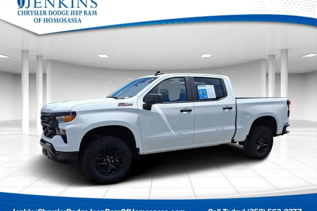 2024 Chevrolet Silverado 1500 Custom Trail Boss photo 1