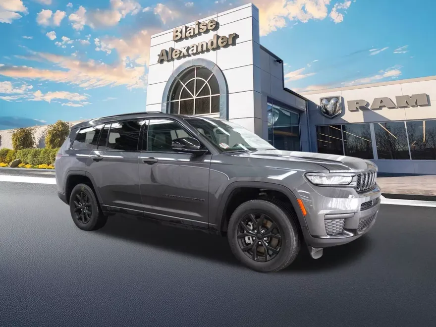 2024 Jeep Grand Cherokee Altitude photo 1