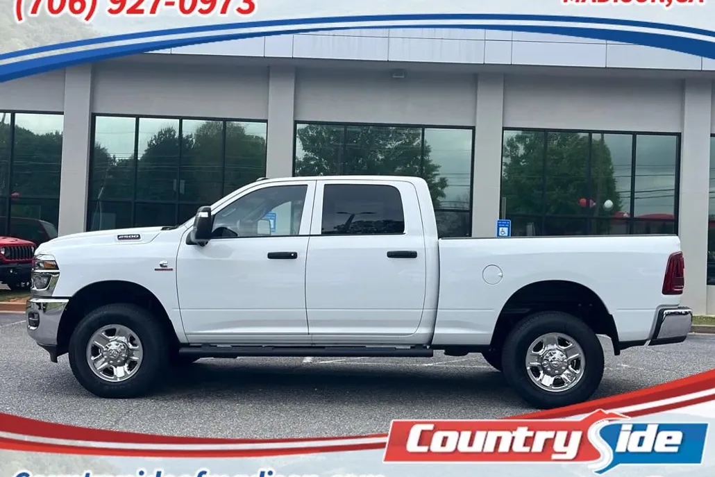 2025 Ram 2500 Tradesman photo 1