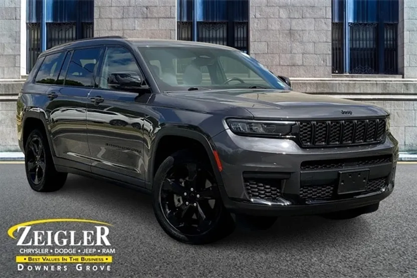 2021 Jeep Grand Cherokee Laredo photo 1