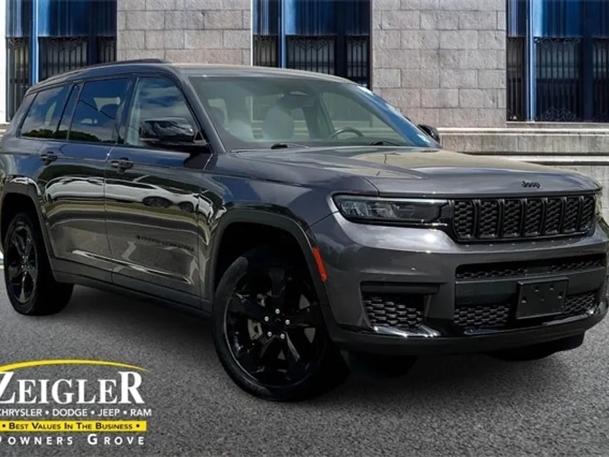 2021 Jeep Grand Cherokee Laredo photo 1