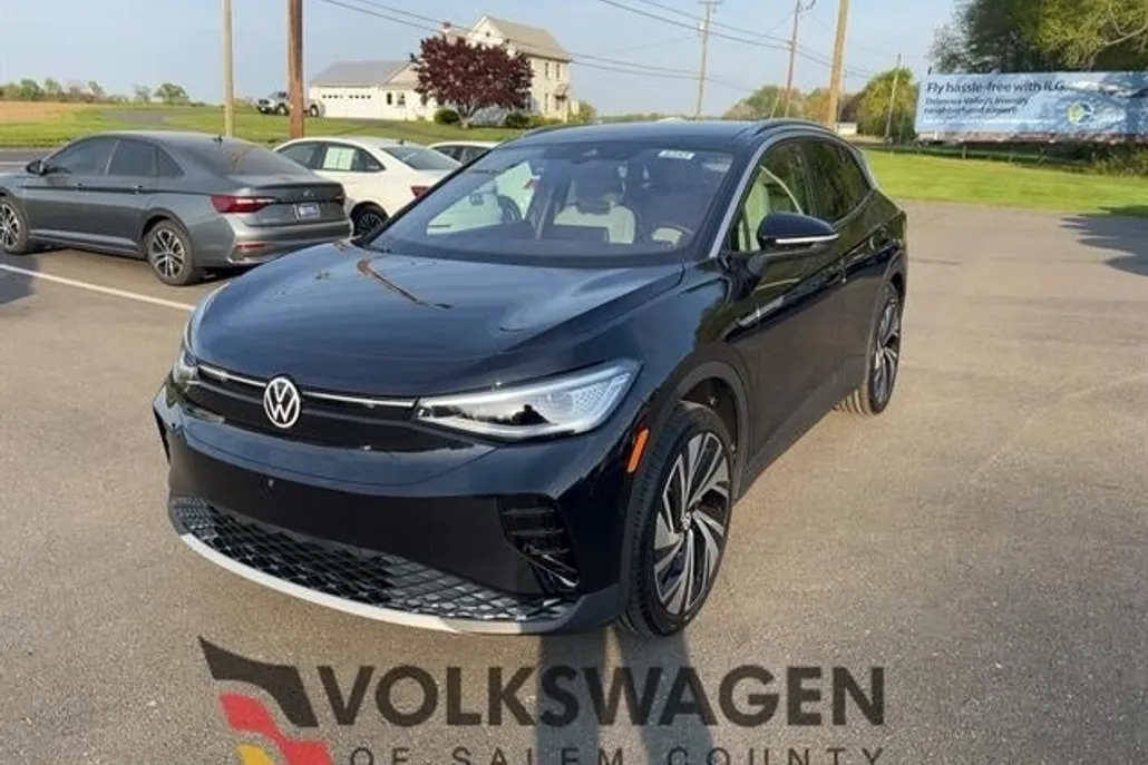 2025 Volkswagen ID.4 Pro Plus photo 1