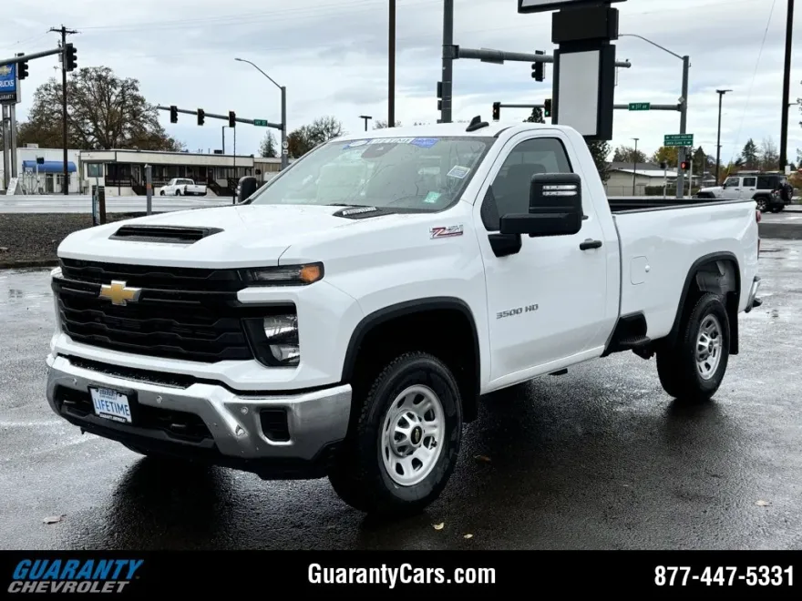 2025 Chevrolet Silverado 3500HD photo 1