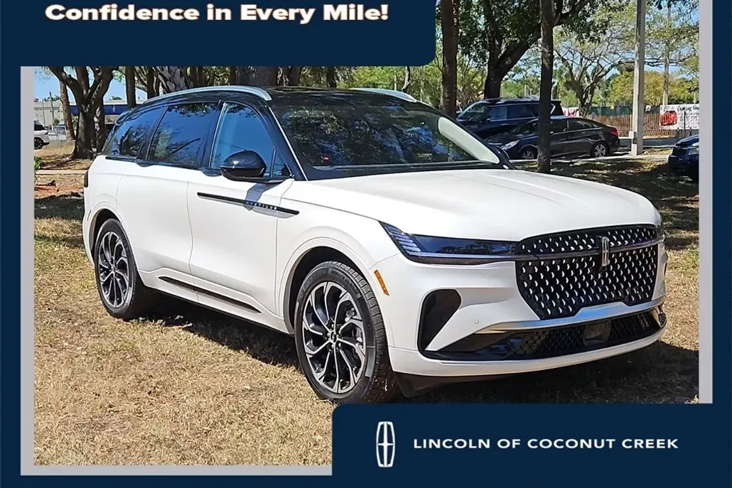 2025 Lincoln Nautilus Reserve photo 1