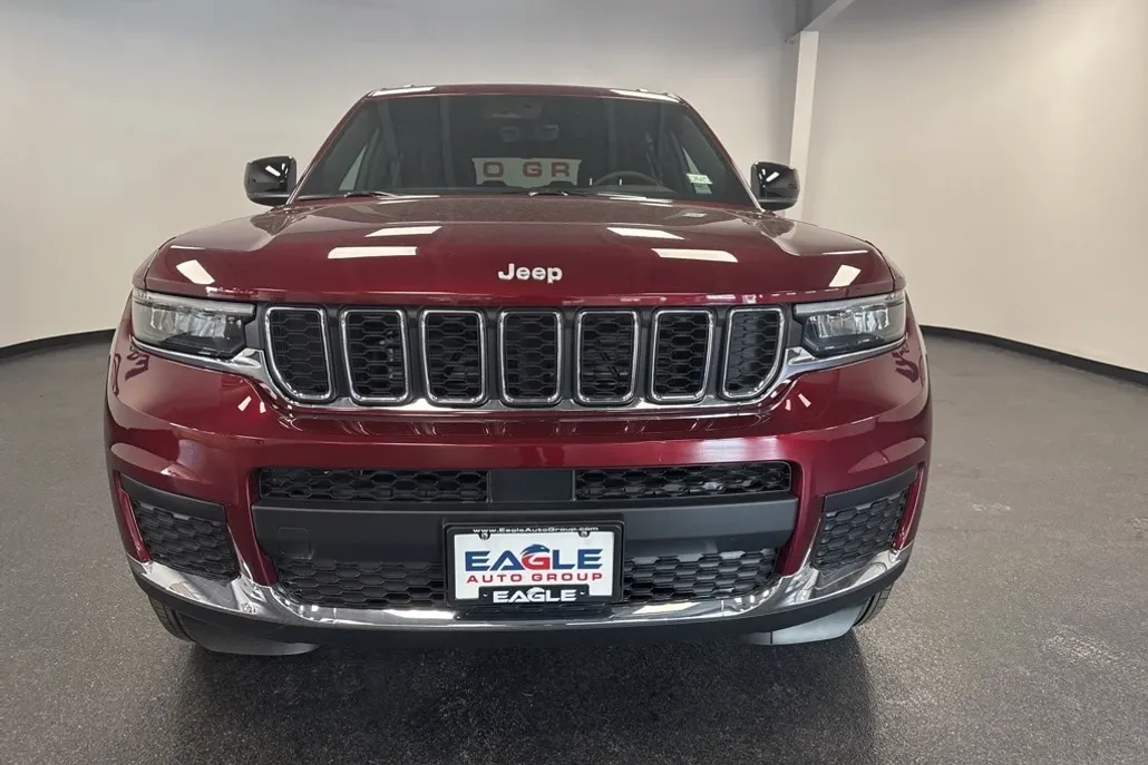 2025 Jeep Grand Cherokee Laredo X photo 1