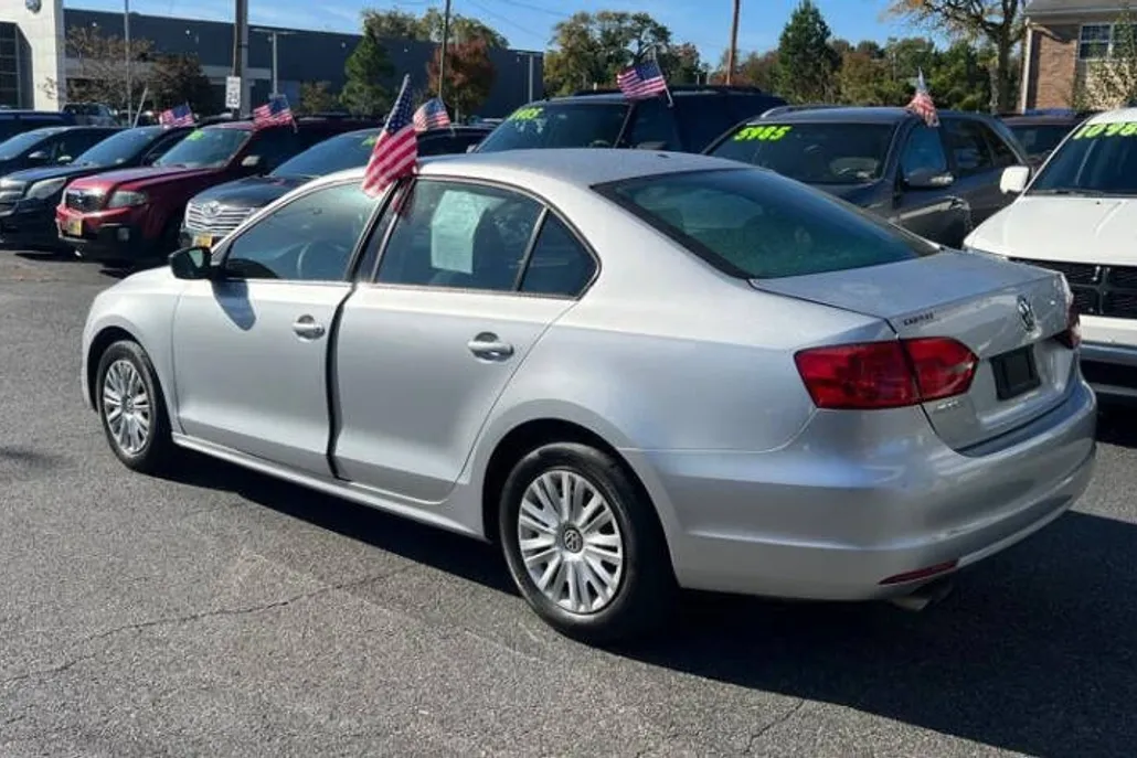 2014 Volkswagen Jetta S photo 1