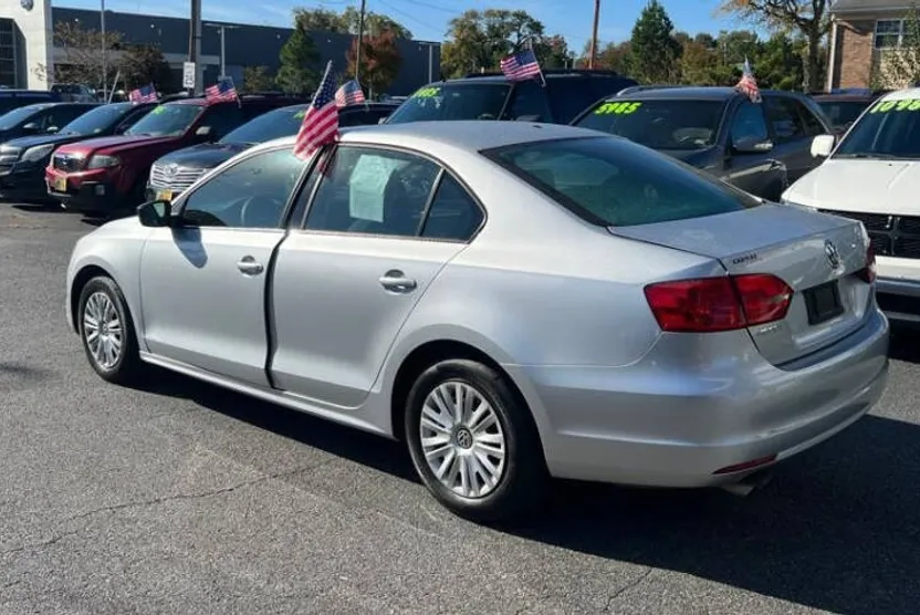 2014 Volkswagen Jetta S photo 1