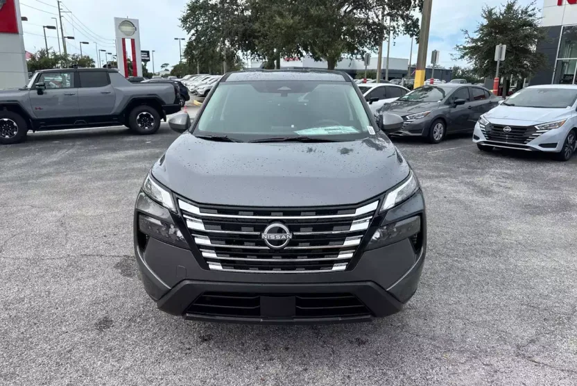 2026 Nissan Rogue SV photo 1
