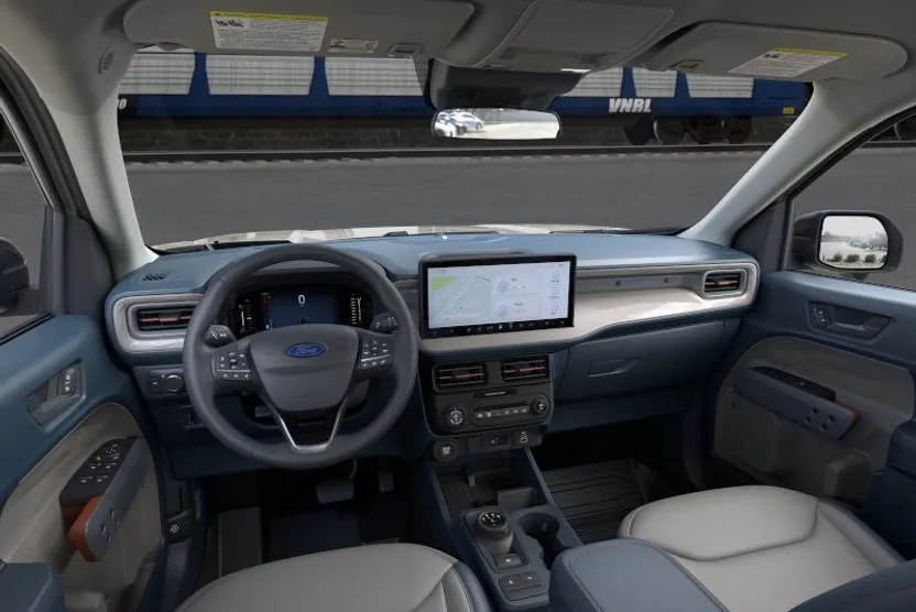 2025 Ford Maverick Lariat photo 1