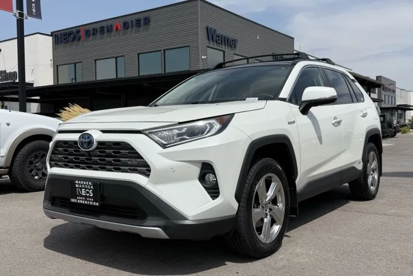 2020 Toyota RAV4 Hybrid Limited photo 1