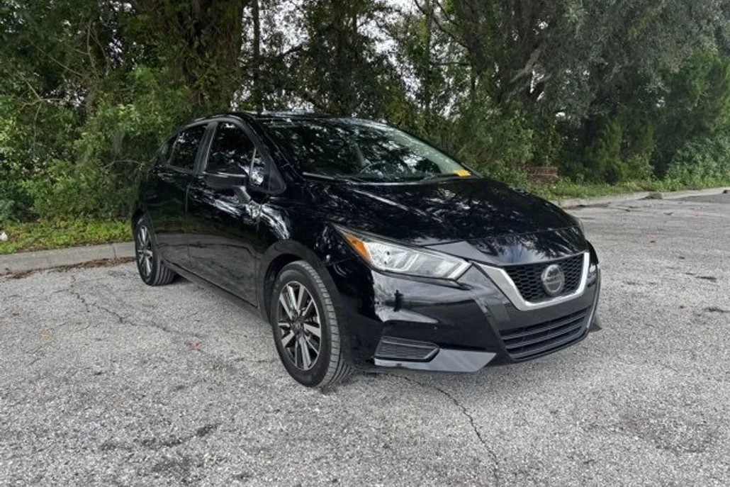 2021 Nissan Versa 1.6 SV photo 1