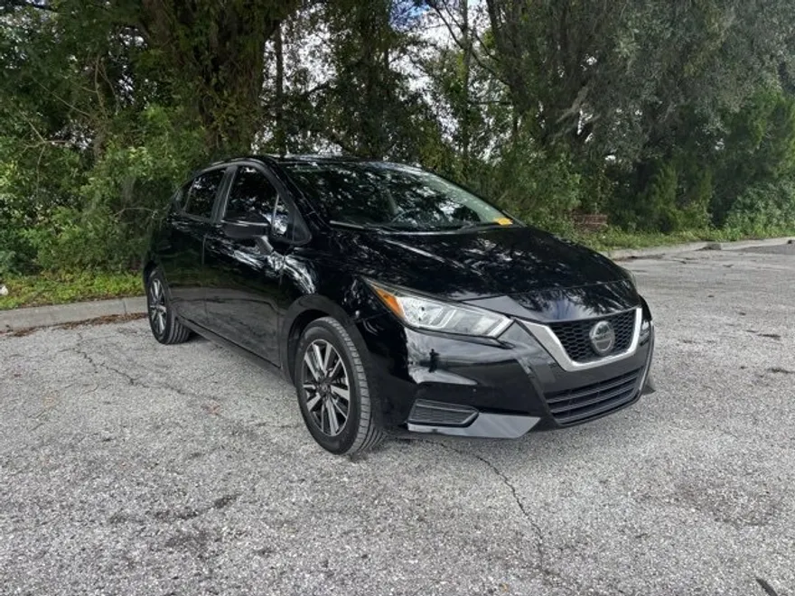 2021 Nissan Versa 1.6 SV photo 1