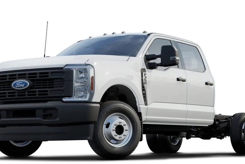 2024 Ford F-350 XL photo 1