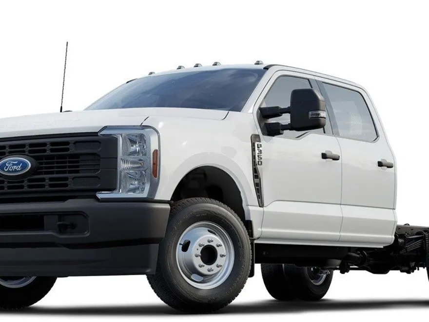 2024 Ford F-350 XL photo 1