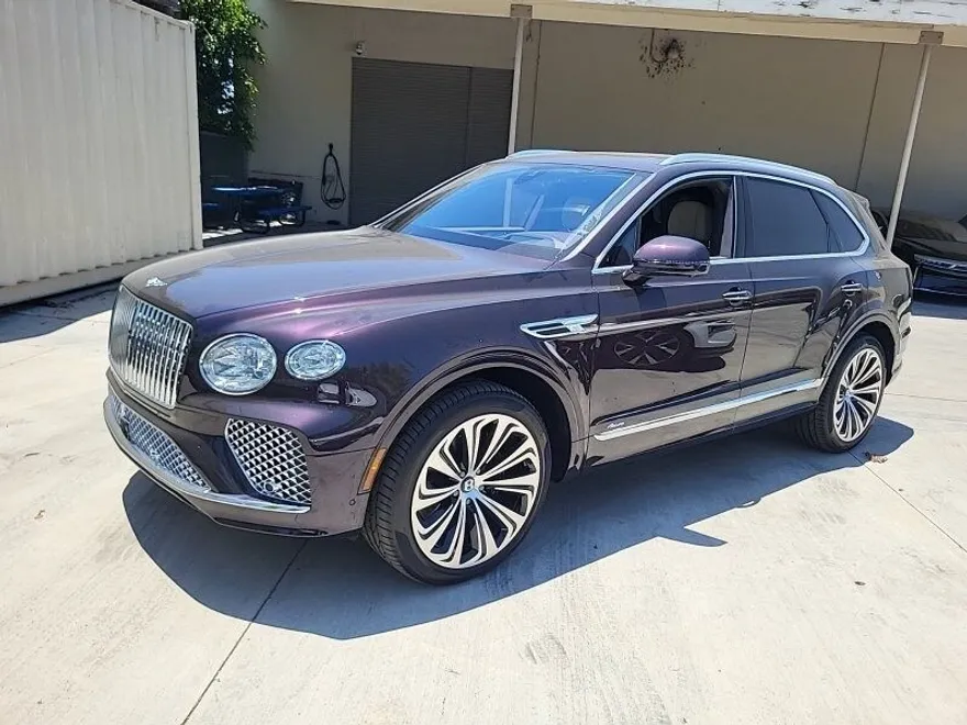 2025 Bentley Bentayga Azure photo 1
