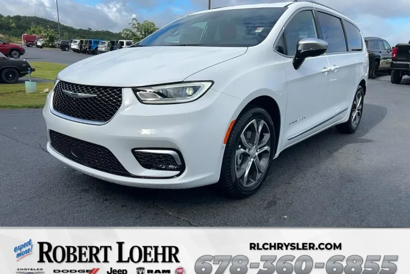 2026 Chrysler Pacifica Pinnacle photo 1