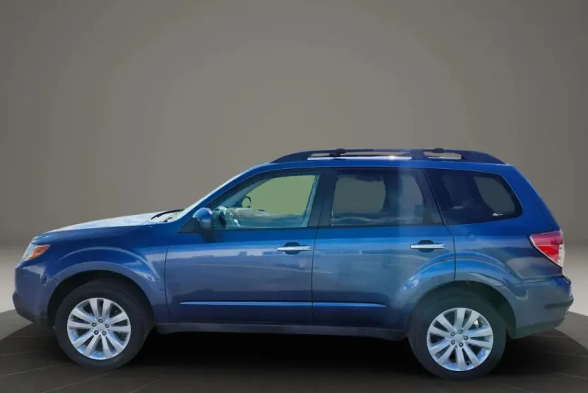 2013 Subaru Forester 2.5X Premium Sport photo 1